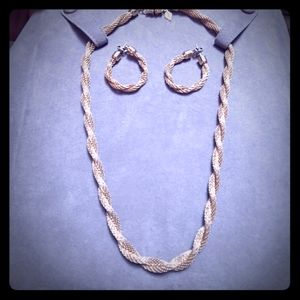 Vintage Sarah Coventry necklace & earrings